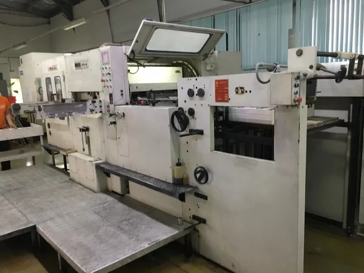 Yawa MW 1050 A II Automatic punching machine