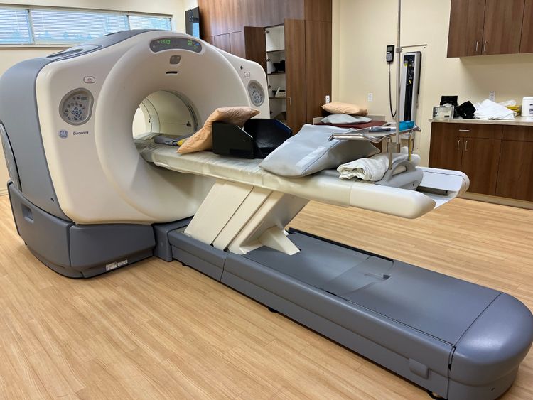 GE Discovery ST 16 PET CT