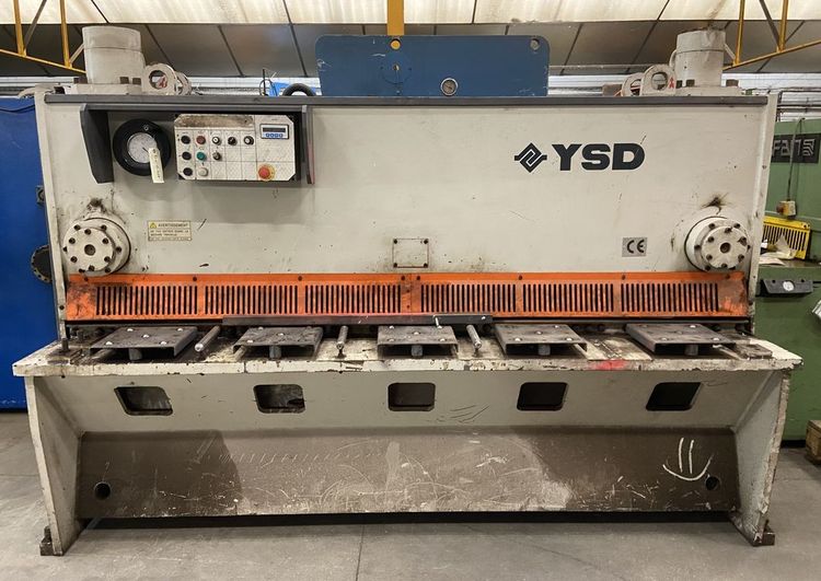 YSD guillotine shear 2500 x 6 mm
