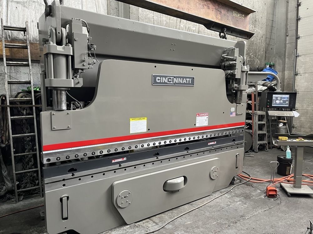 Cincinnati 90AF10 Autoform CNC Hydraulic Press Brake 90 TONS