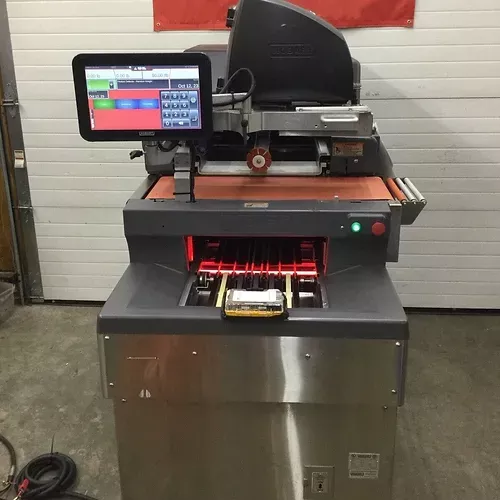 Hobart NGW1  Automatic Wrapping Station w/ Scale and Label Applier
