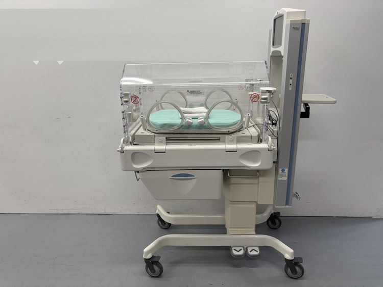 4 GE Giraffe Incubator