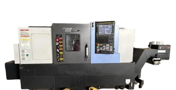 Doosan Doosan Fanuc I Series (0i-MD) 3500 RPM GT 2600M Year: 2 Axis