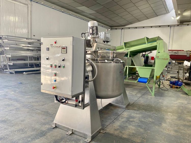 Tilting Cooking Kettle with Mixer