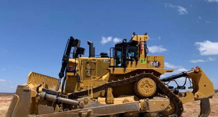 Caterpillar D11 Track Buldozer