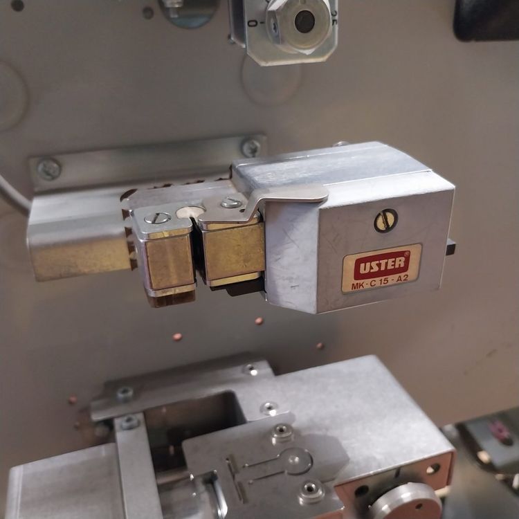 Uster Electronic yarn clearing system