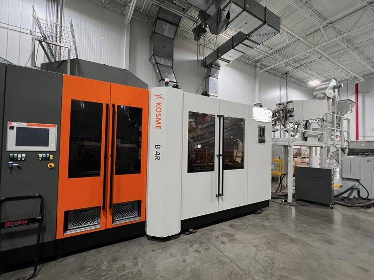 Kosme B 4R (4) Cavity PET Reheat Stretch Blow Molding Machine