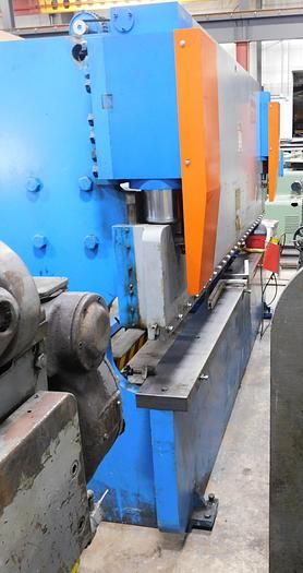 Krras Bend 200-37 12' x 220 Ton Hydraulic Press Brake