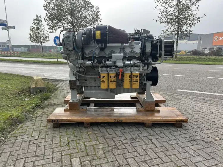 Caterpillar C32 Engine Output 1417 kW