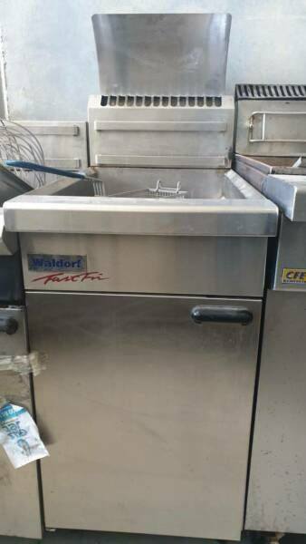 Waldorf Fast Fri Deep Fat Fryer 2 Basket