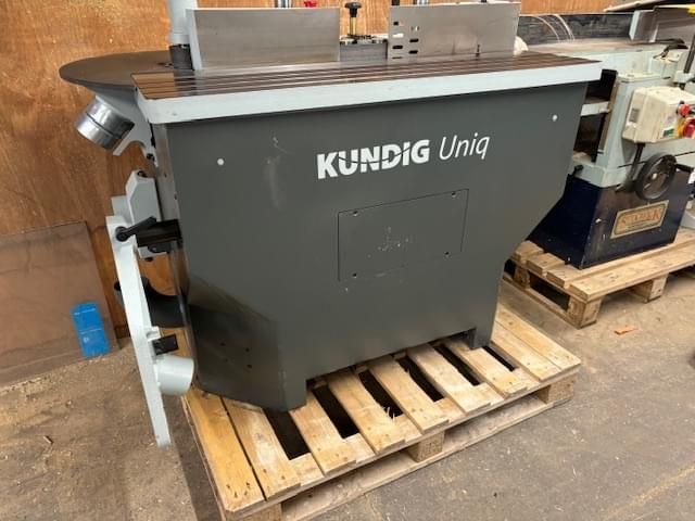 Kundig Uniq