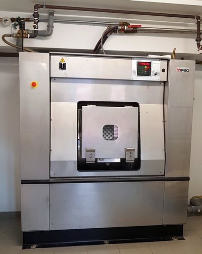 IPSO HM 490 Barrier Washer Extractor