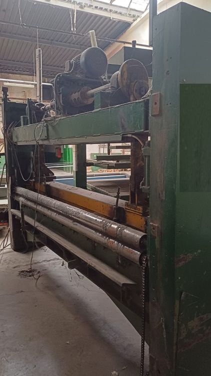 Schirp longitudinal & cross cutting machine