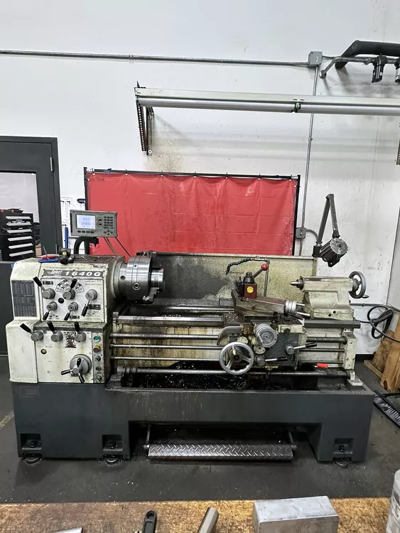 Select Engine Lathe 2000 rpm 1640G