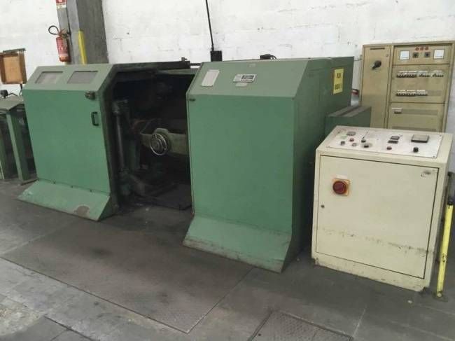 Lesmo DOUBLE TWIST MONOARCH BUNCHING MACHINE LESMO (2 AVAILABLE)