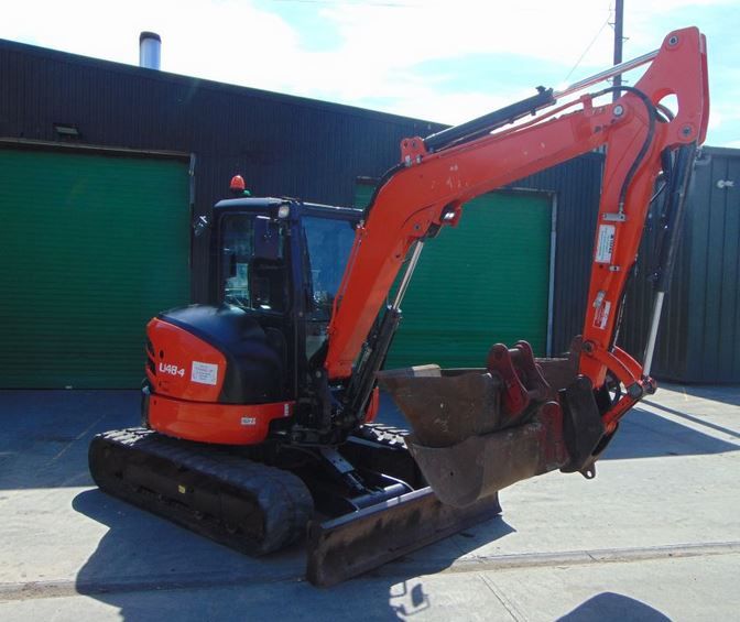 Kubota U484 Excavator