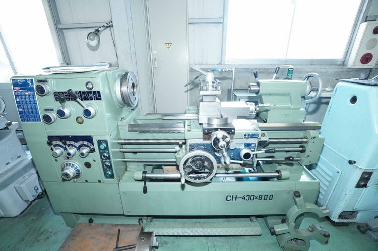 Kanto Engine Lathe 2000 rpm CH430-800