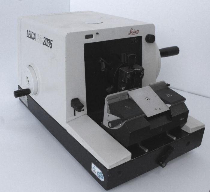Leica RM2035 Microtome