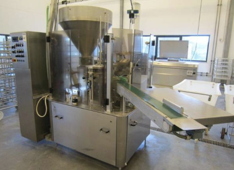 Waldner Dosamat 1.1, Cup filler with round table