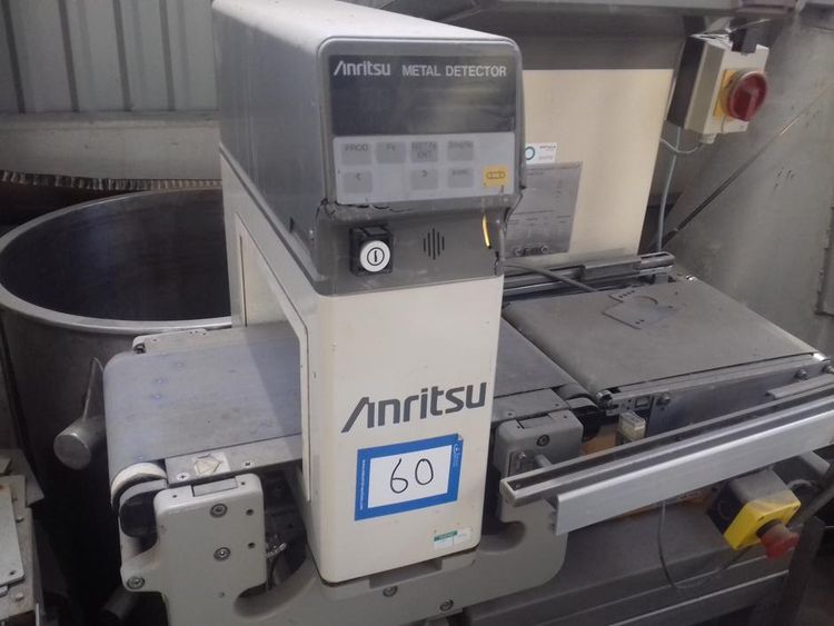 Anritsu KW642BE; KD801CN Checkweigher with metal detector
