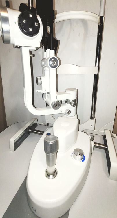 Girlas GR-19 Slit lamp