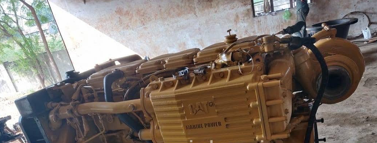 CAT C18 Marine Engine 886 HP