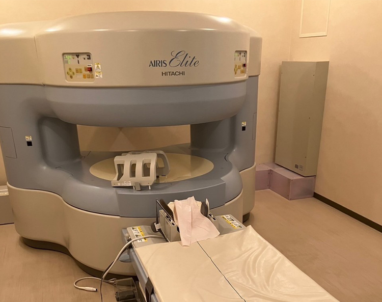Hitachi AIRIS ELITE 0.3T MRI