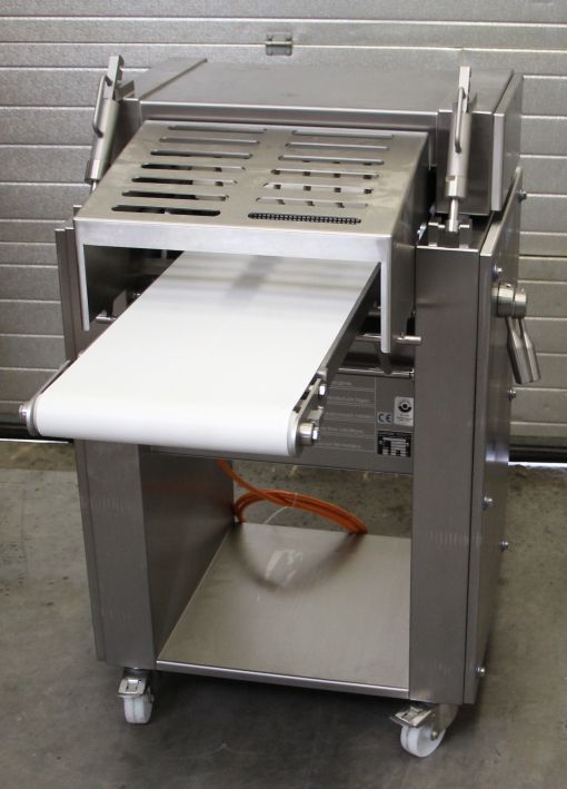 Weber ASB 600 Combination Skinner with infeed conveyor