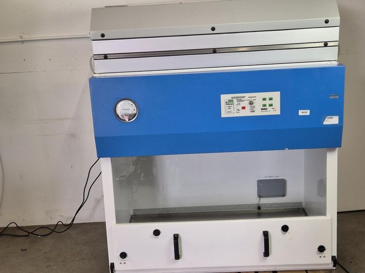 Walker Biological Safety Cabinet