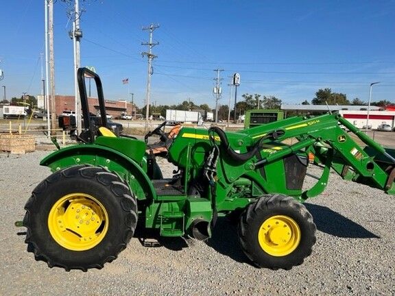 John Deere 5090EL Tractor