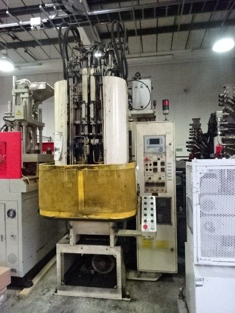 Mapelli Twin Station Injection Moulding machine 20 T