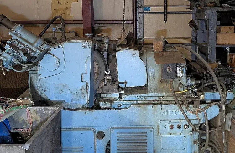 Cincinnati Milacron 220-8