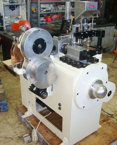 Aquarius UM1  Flat Lollipop Die Press Forming Machine: