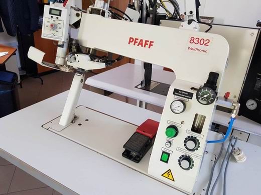 Pfaff 8302 fusing machine for sealing seams