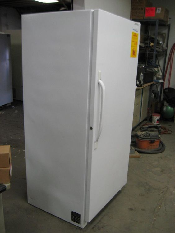 VWR Scientific R421XA14 Extra Clean Explosion-Proof +4C refrigerator