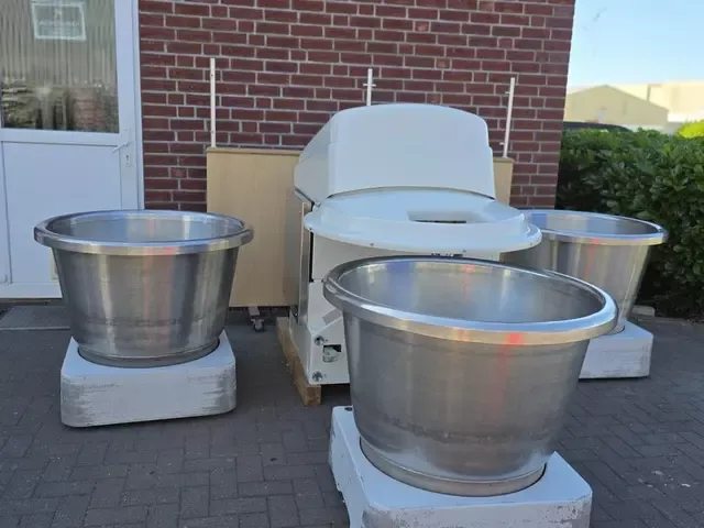 W&P UC80 Spiral Mixer