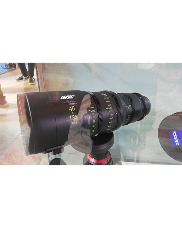 ARRI, ZEISS SIGNATURE 45-135 Cine Zoom Lens