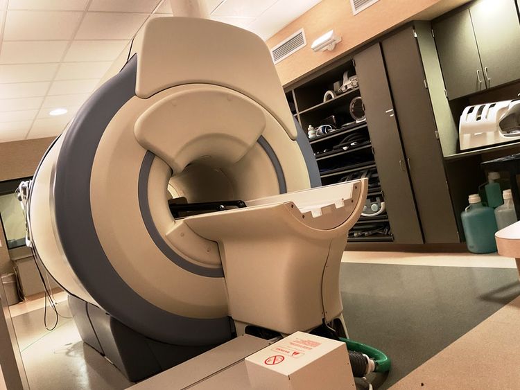 GE HDX 16X, 16CH MRI