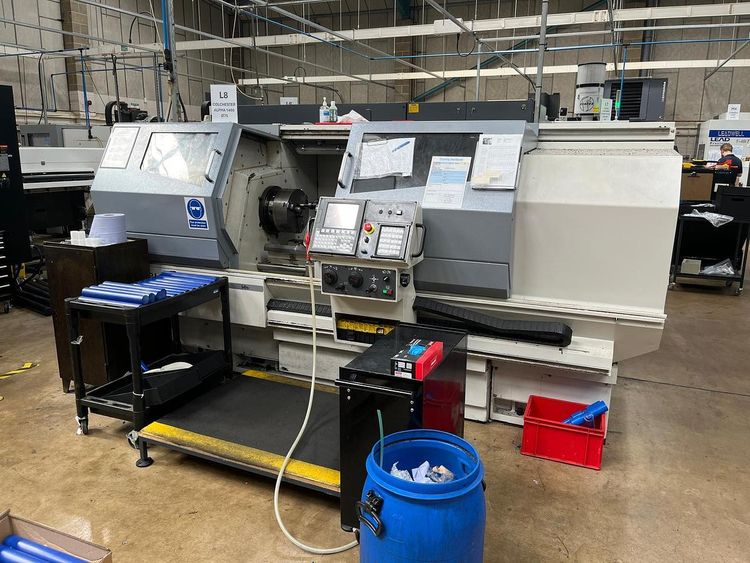 Colchester Harrison Fanuc Series Oi-TD CNC 2,200 RPM ALPHA 1460XT CNC / MANUAL COMBINATION LATHE 2 Axis