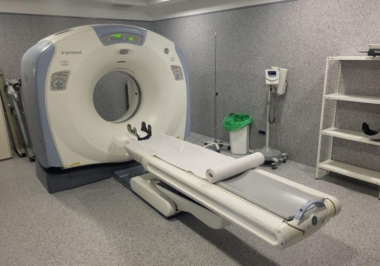 GE Brightspeed 16 CT Scanner