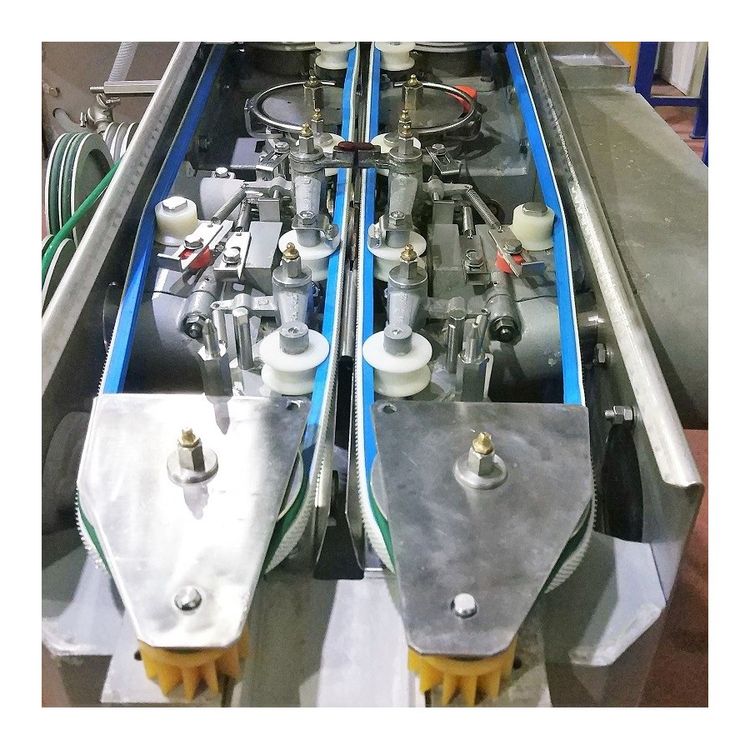 4 Baader 134, Filleting machine for sardine and herring