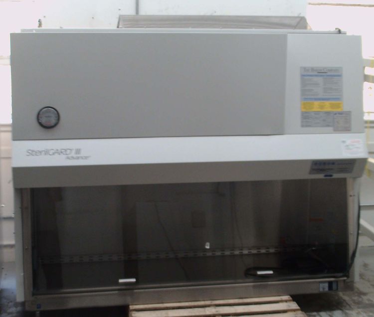 Baker SterilGARD III Advance SG 603