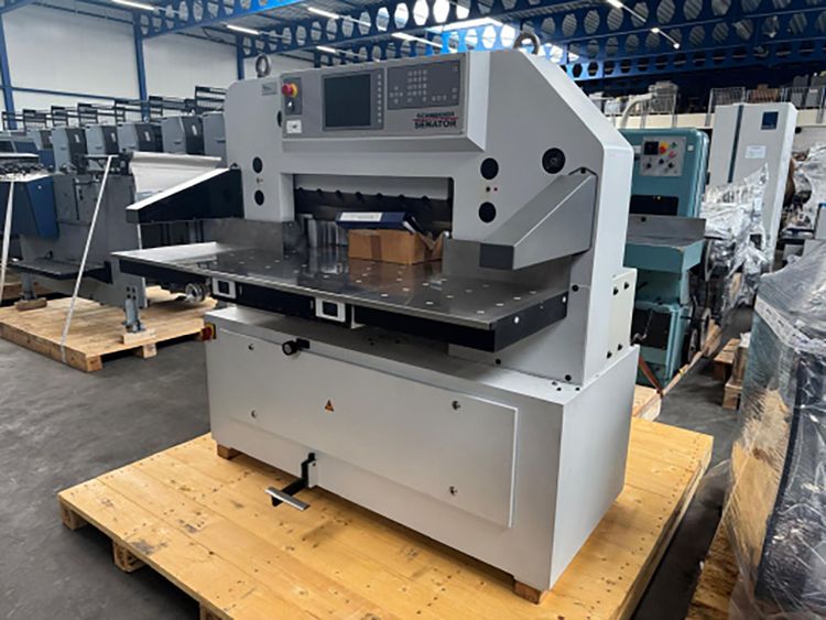 Schneider Senator 78 E-Line