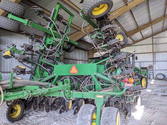 John Deere 1850 Air Drills And Seeders