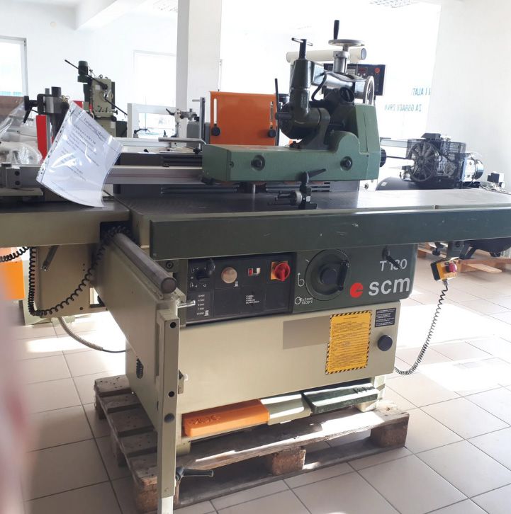 SCM T130 Milling machine