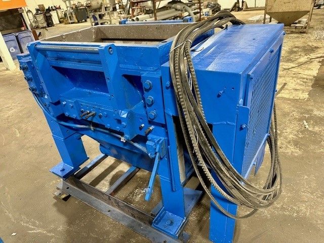 Cumberland 18X37 Granulator