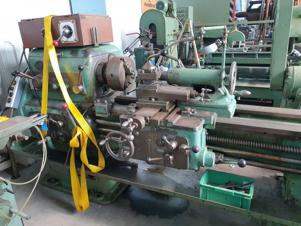 VDF metal lathe 900 rpm 44 D