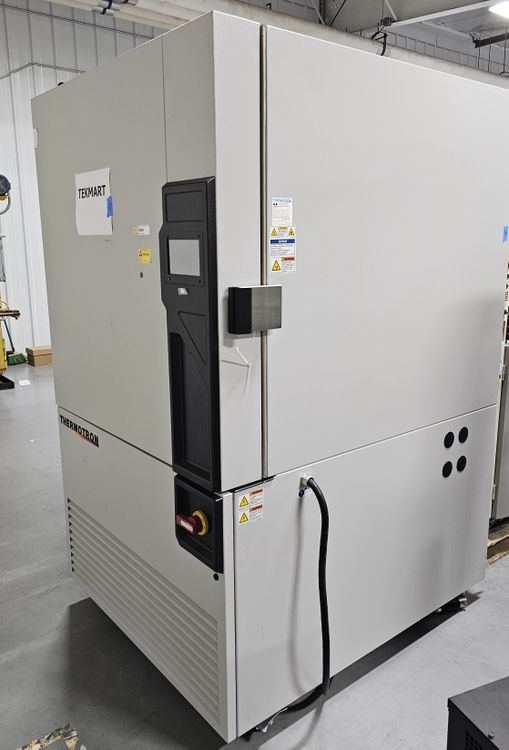 Thermotron S-32-8200
