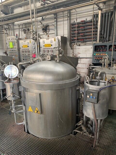 2 Master Am150 Vertical Ht Cone Dyeing