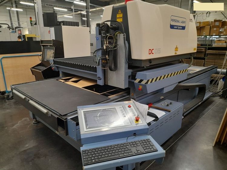 ROFIN DC015 CO2 laser cutting machine